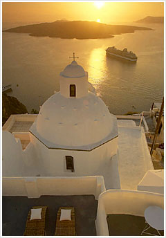 SUNSETS & THE VOLCANO FROM THE TERRACE AT AROMA SUITES ...